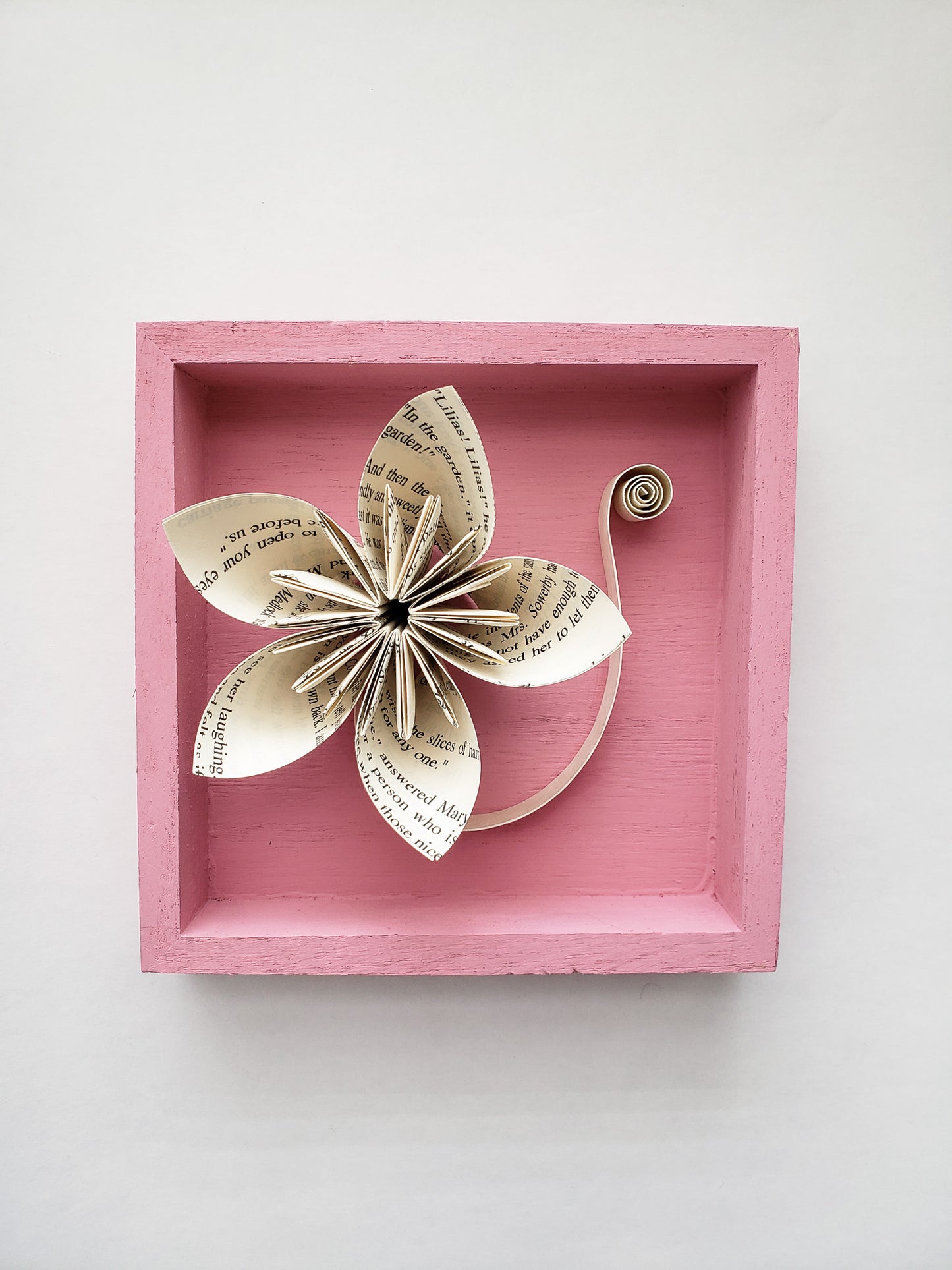 A star shaped book page paper flower in a square frame - Novel Blossoms Co
