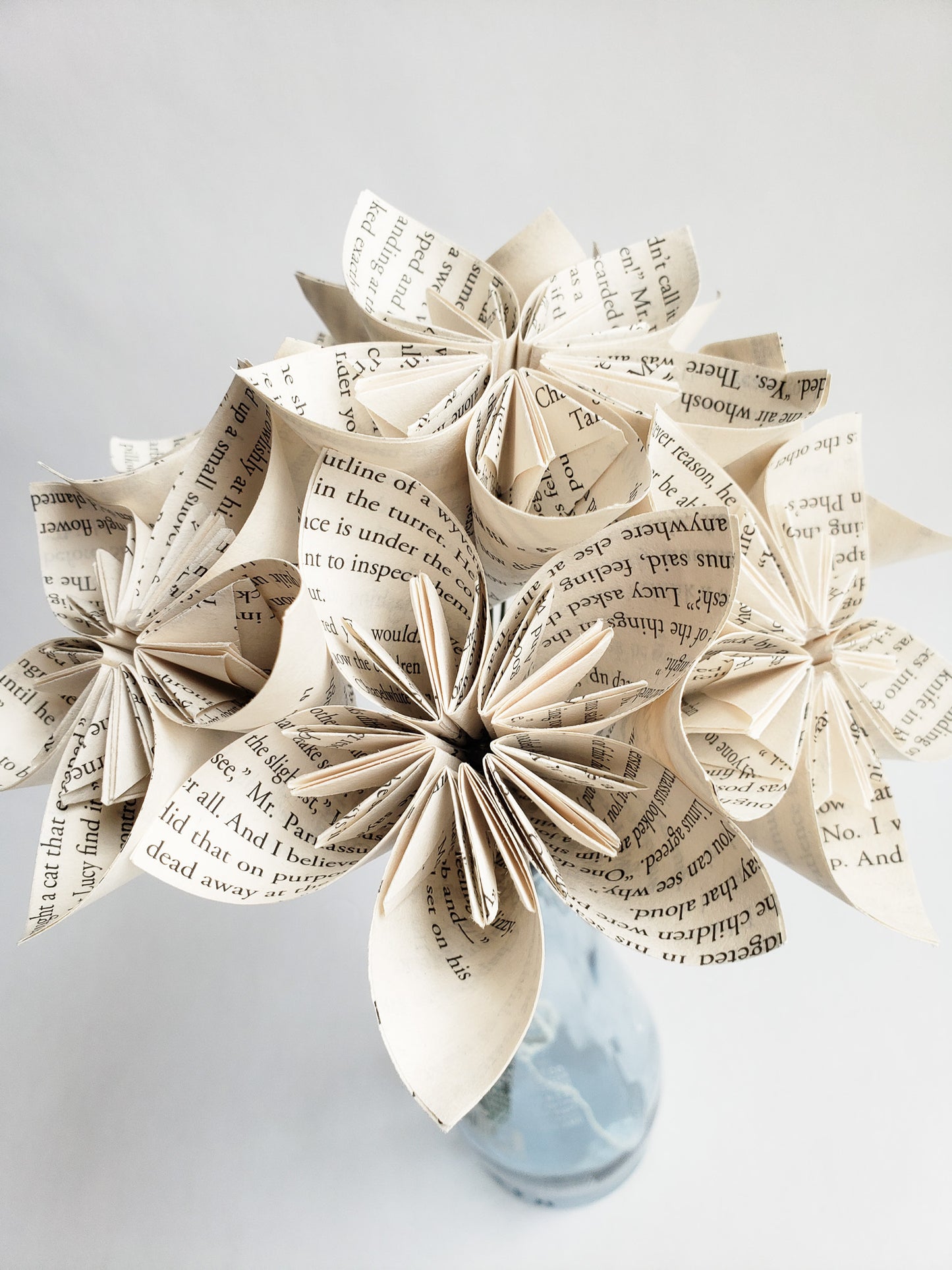 star-shaped book page paper flower bouquet - Novel Blossoms Co