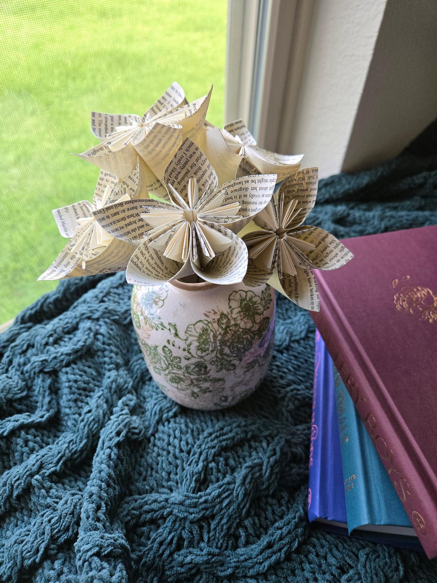 Vintage Book Page Origami Star Flowers, First Anniversary Gift, 5-8 Stems